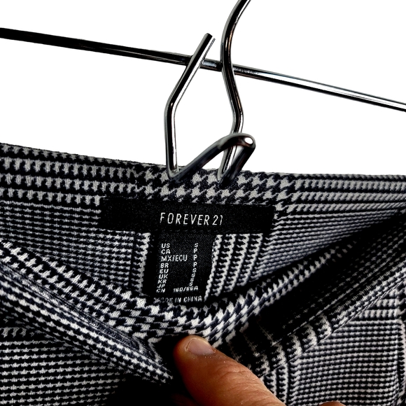 Forever 21 Business Dress Pants. Perfect Condition! - Picture 4 of 5